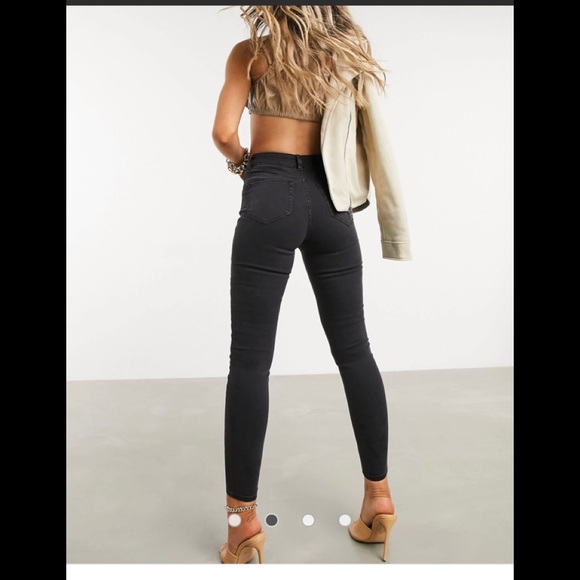 ASOS DESIGN Ridley high rise skinny jeans in clean black Used - Picture 2 of 8